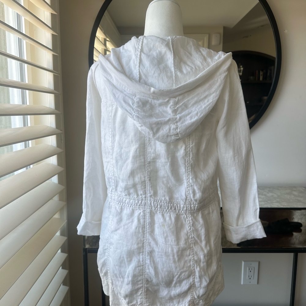 Michael Kors White Linen Jacket with drawstring waist and hood - Picture 2 of 3